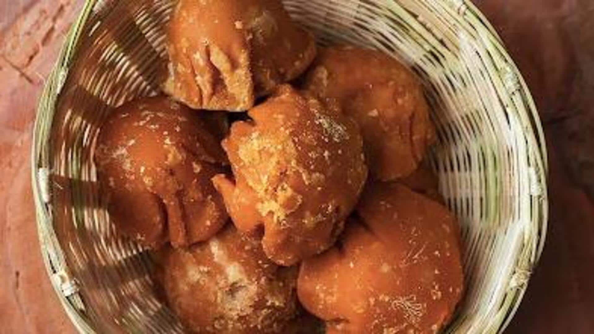 खाने के बाद गुड़ खाना सेहत के लिए है फायदेमंद, मिल सकते हैं ये फायदे