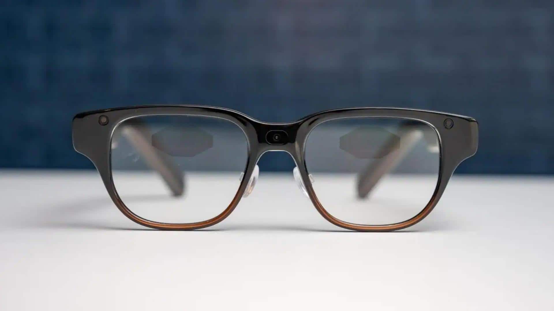 CES 2026 में लेनोवो ने अपने AI स्मार्ट चश्में का किया अनावरण, जानिए फीचर्स 