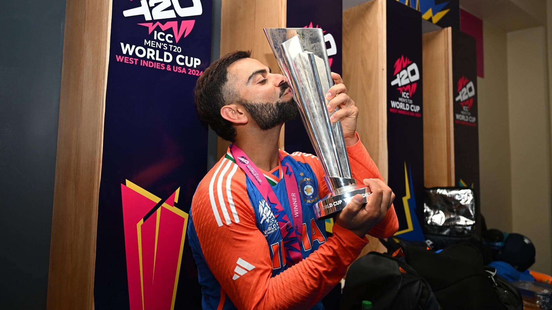 5 टी-20 विश्व कप हारने के बाद विराट कोहली ने जीती ट्रॉफी, जानिए उनका प्रदर्शन