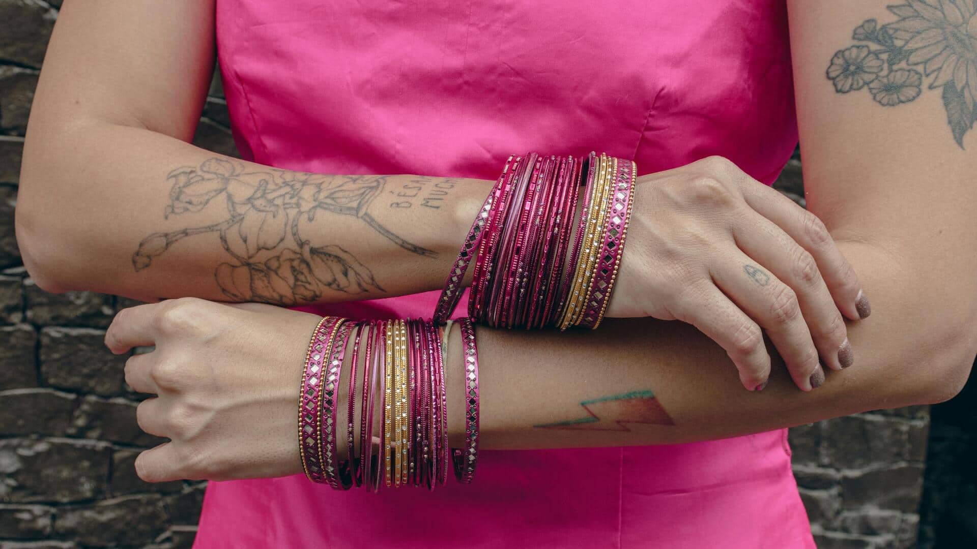 भारत में चूड़ी बनाने की कला से जुड़ी 5 दिलचस्प बातें, जो इसे बनाती हैं खास