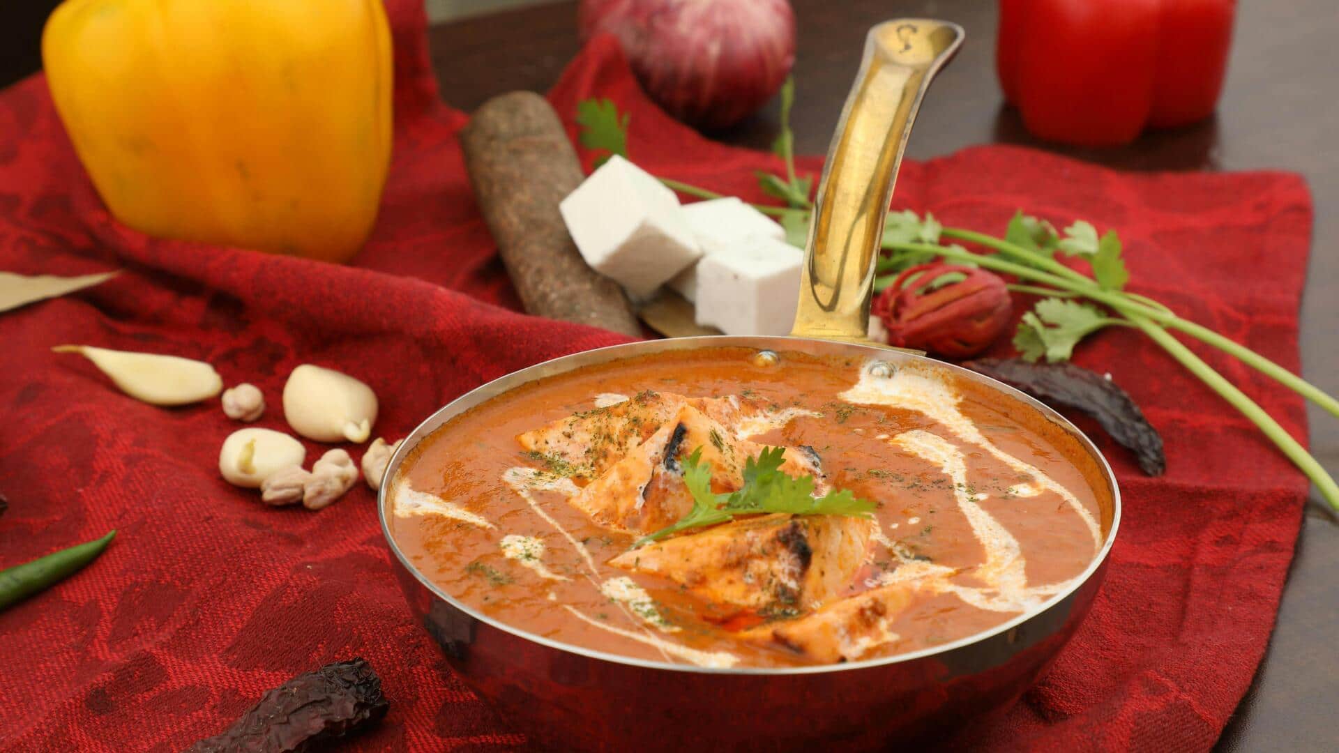 घर आए मेहमानों के लिए झटपट बनाएं पनीर लबाबदार, इसकी रेसिपी है बहुत ही आसान 