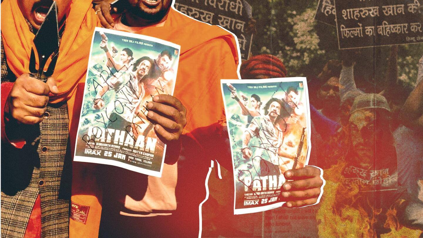 'पठान' पर विरोध: कहीं जलाए शाहरुख-दीपिका के पोस्टर तो कहीं पढ़ी हनुमान चालीसा