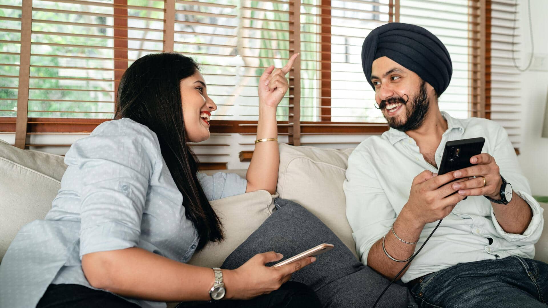 बिना लड़ाई-झगड़ा किए अपने साथी को समझाएं अपने दिल की बातें, अपनाएं ये तरीके 
