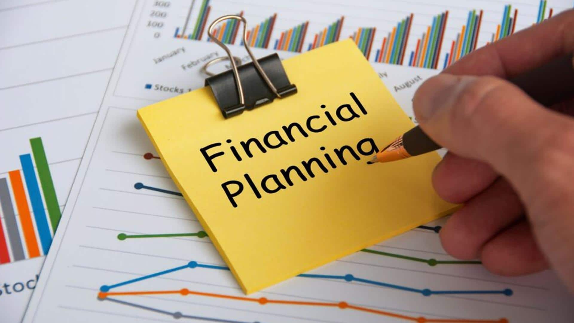 वित्तीय योजना आसान बनाने के लिए AI का इस्तेमाल कैसे करें?