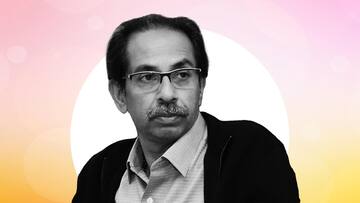 सुप्रीम कोर्ट के फैसले के बाद उद्धव ने मांगा एकनाथ शिंदे का इस्तीफा, फडणवीस का पलटवार