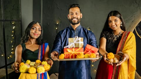 घर पर सबसे मजेदार और धमाकेदार दिवाली पार्टी आयोजित करना चाहते हैं? अपनाएं ये 5 टिप्स