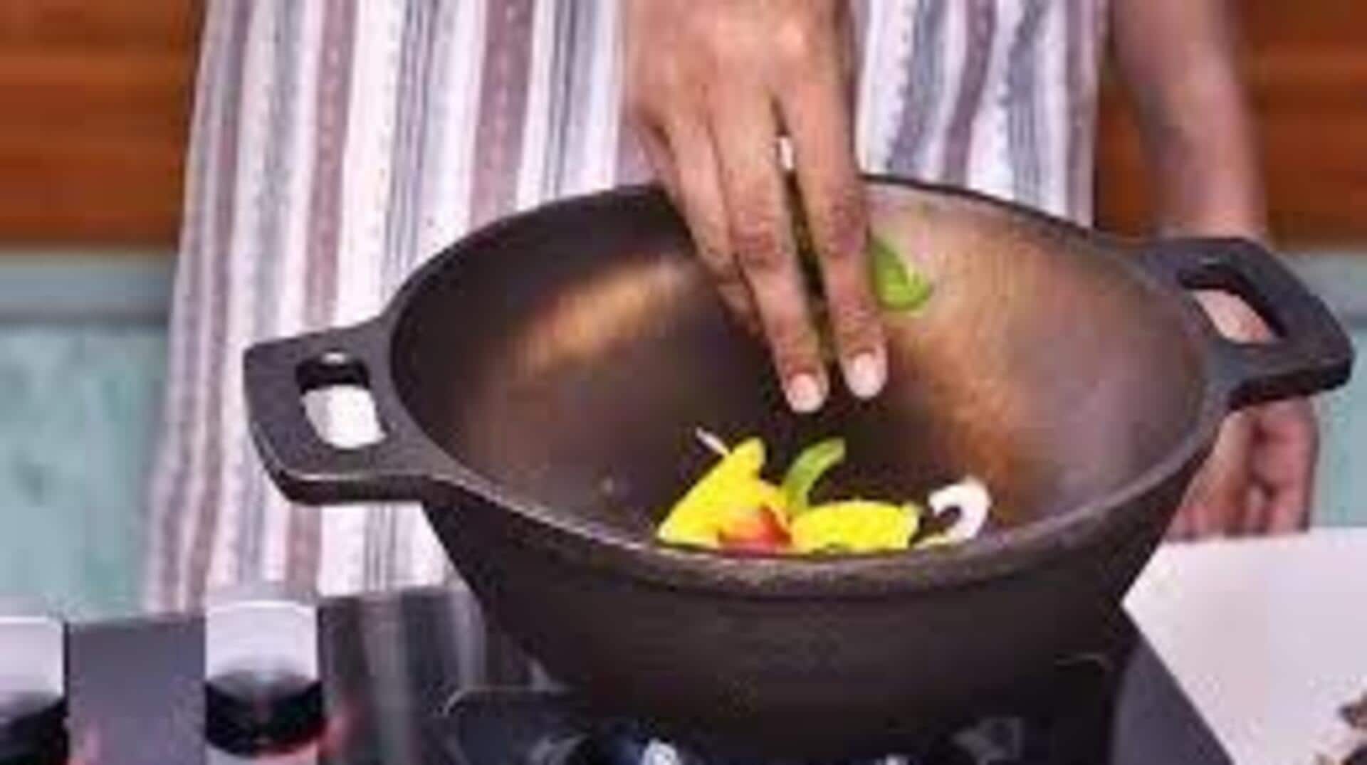 लोहे की कढ़ाई में खाना बनाना है फायदेमंद, जानिए कैसे