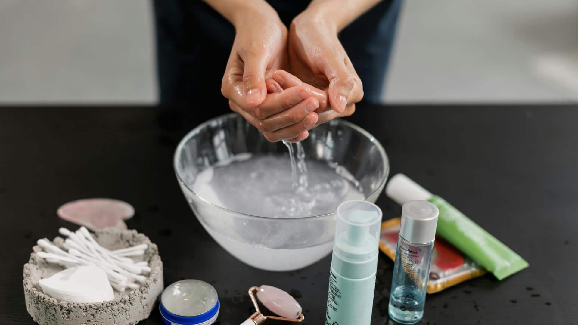 प्रदूषण से त्वचा को सुरक्षित रखने के लिए आजमाएं ये 5 तरीके