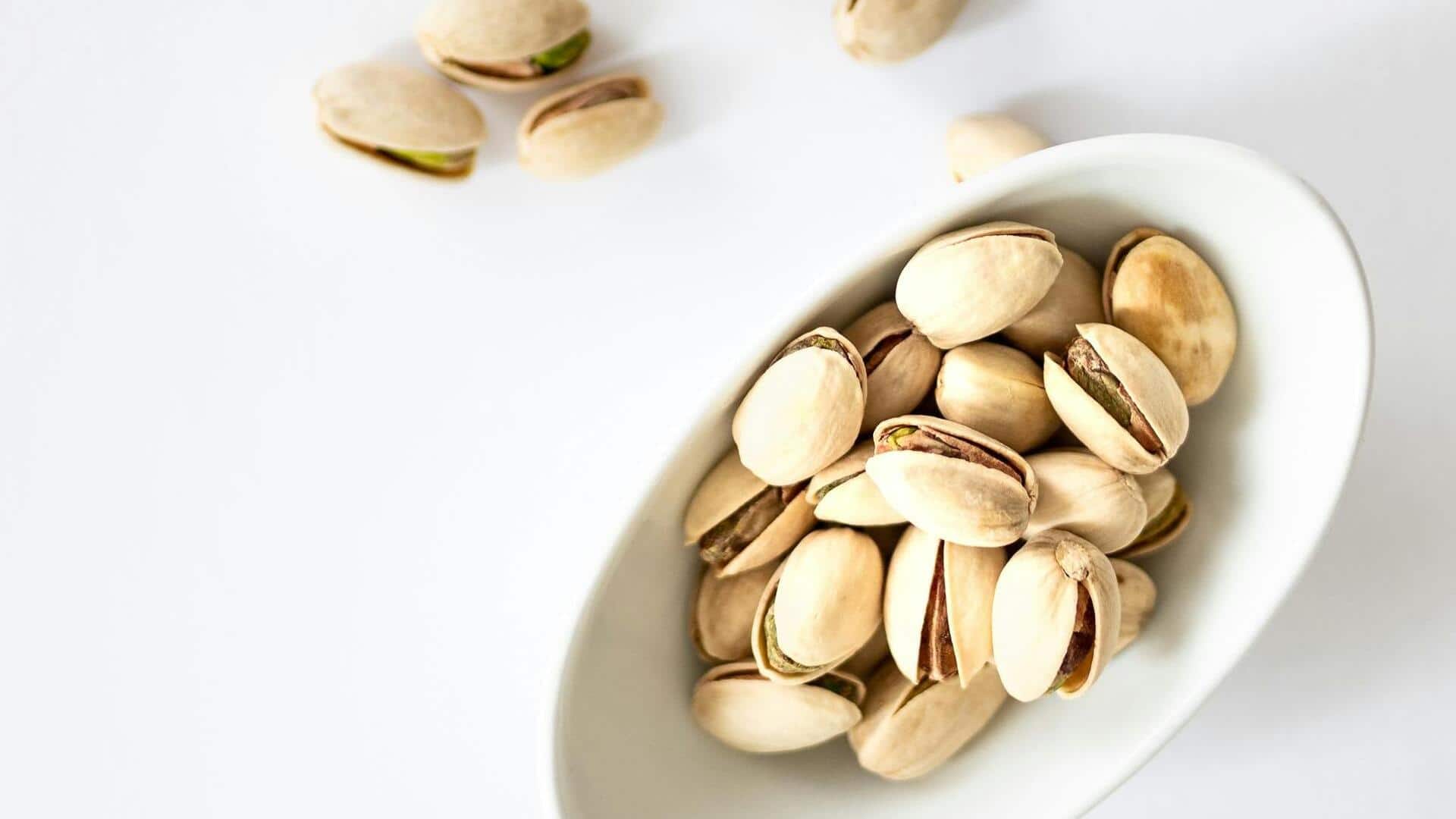 सुबह खाली पेट पिस्ता खाने से मिल सकते हैं ये 5 प्रमुख फायदे