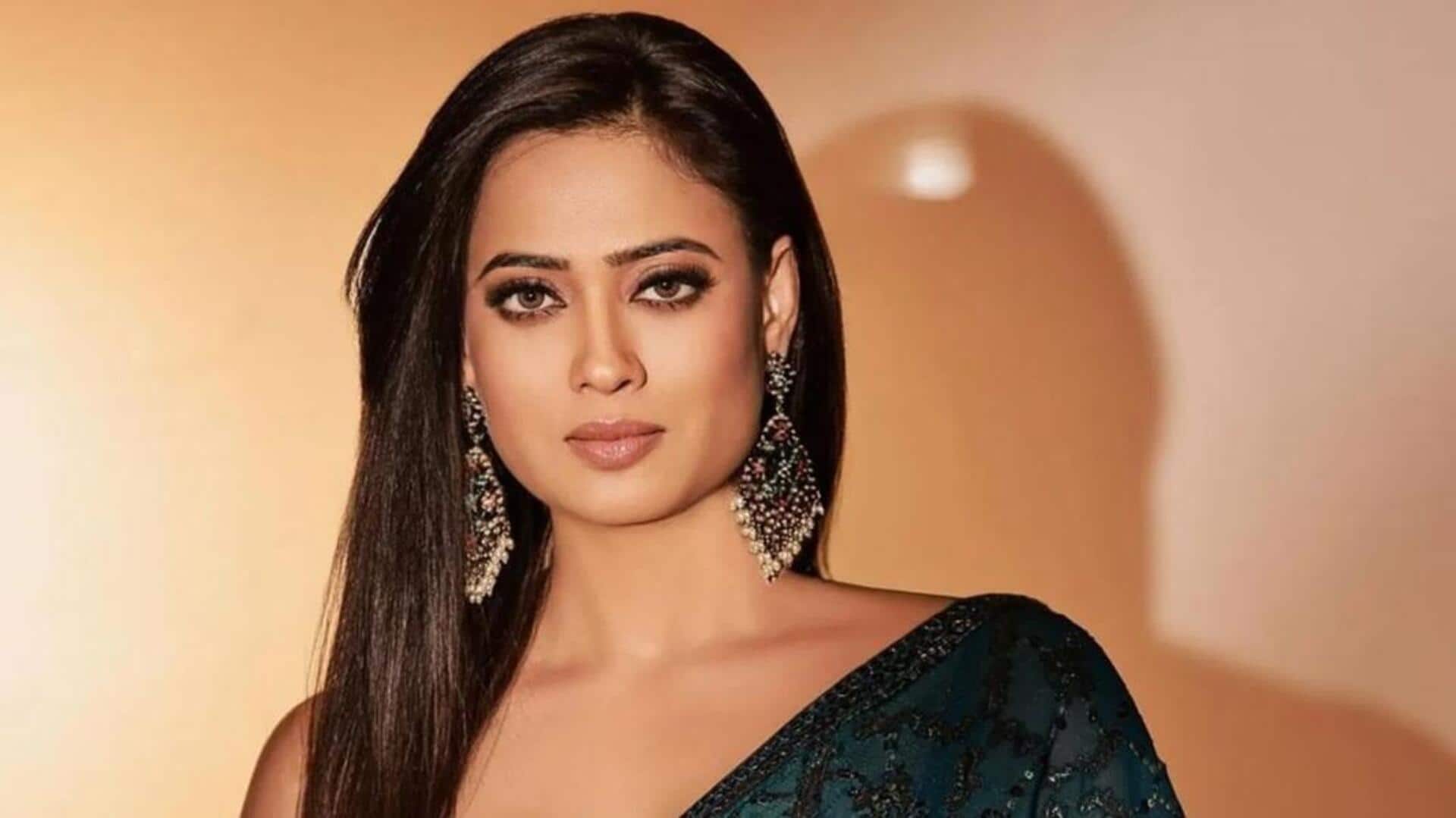 श्वेता तिवारी डेंगू का शिकार, अस्पताल में होना पड़ा भर्ती; जानिए अब कैसी है तबीयत