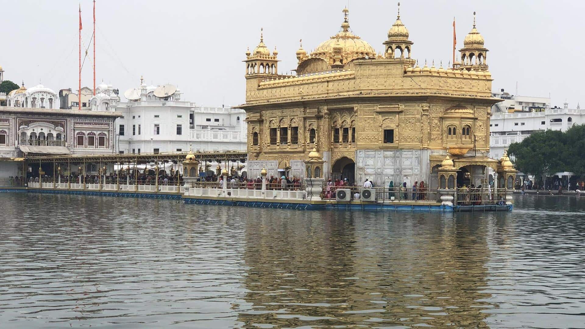 पाकिस्तानी ड्रोन से मुकाबले के लिए स्वर्ण मंदिर में हथियार तैनाती की मिली थी मंजूरी- सेना पाकिस्तानी ड्रोन से मुकाबले के लिए स्वर्ण मंदिर में हथियार तैनाती की मिली थी मंजूरी- सेना
