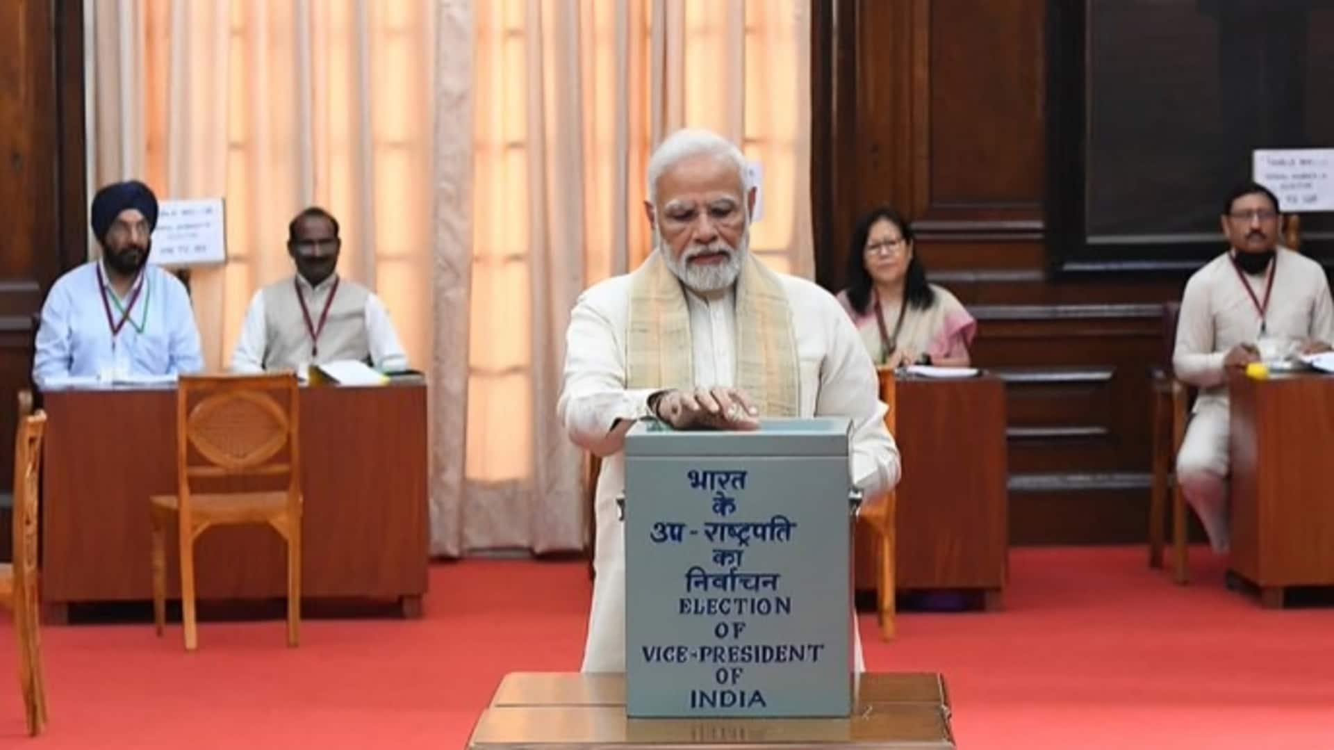 उपराष्ट्रपति का चुनाव 9 सितंबर को होगा, चुनाव कार्यक्रम जारी किया उपराष्ट्रपति का चुनाव 9 सितंबर को होगा, चुनाव कार्यक्रम जारी किया
