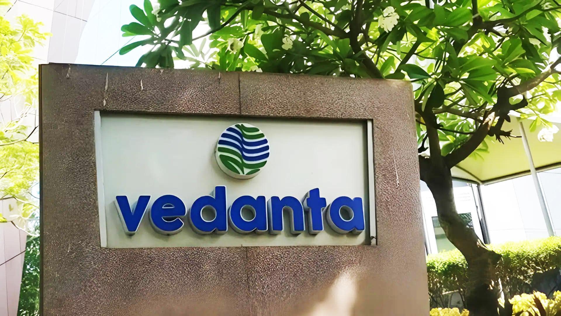 जेपी ग्रुप मामले को लेकर अडाणी के खिलाफ सुप्रीम कोर्ट पहुंचा वेदांता