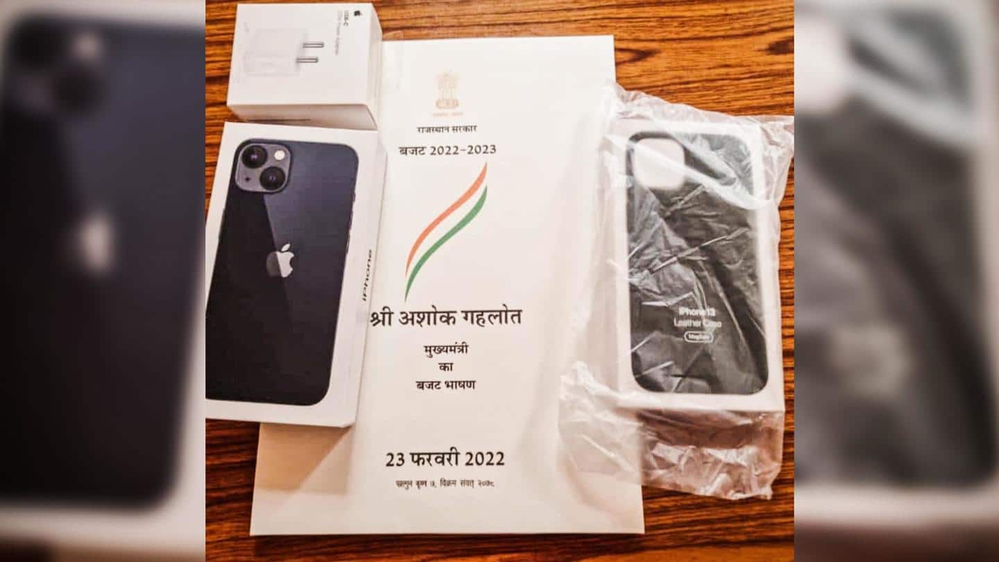राजस्थान: सरकार ने सभी विधायकों को गिफ्ट किया आईफोन 13, भाजपा का लौटाने का ऐलान