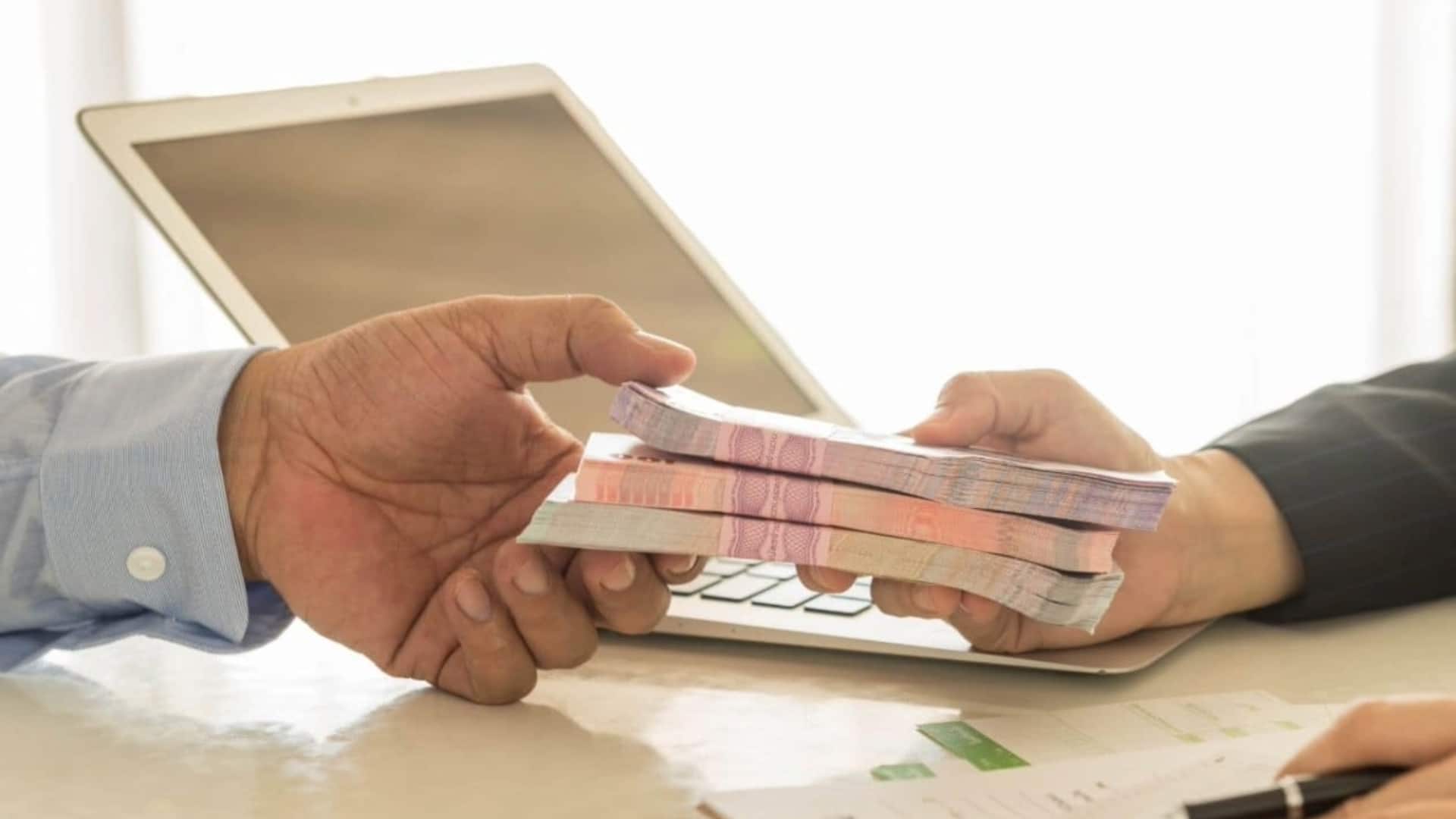 क्या शेयरों के बदले लोन लेना सही? जानिए कैसे करता है काम