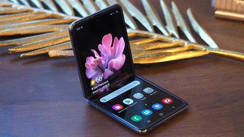 Samsung Galaxy Z Flip3 tipped to debut on August 3 Samsung Galaxy Z Flip3 tipped to debut on August 3