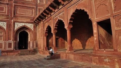 What's up with Delhi today? What's up with Delhi today?