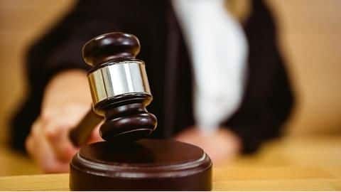 Court acquits 28 accused in post-Godhra riots Court acquits 28 accused in post-Godhra riots