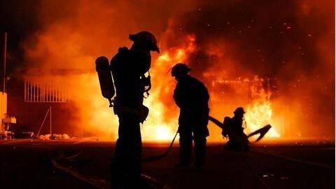 China: Fire breaks out at hotel; 18 killed, 19 injured China: Fire breaks out at hotel; 18 killed, 19 injured