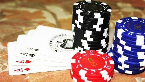 Delhi: Gambling racket busted in Rajouri Garden, 100 arrested Delhi: Gambling racket busted in Rajouri Garden, 100 arrested
