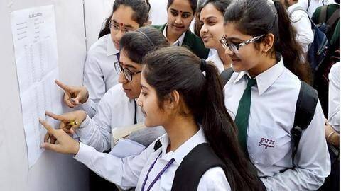 Girls perform better than boys in CBSE Class 12 exams Girls perform better than boys in CBSE Class 12 exams