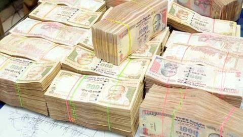 Gurgaon: Police arrested five with demonetized notes worth Rs. 50lakh Gurgaon: Police arrested five with demonetized notes worth Rs. 50lakh