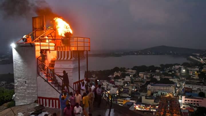 Madras HC upholds order allowing lamp lighting near Madurai dargah