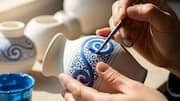 How to hand-paint ceramics at home 