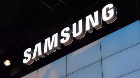 Aimed at students, Samsung launches smartphone without internet connectivity Aimed at students, Samsung launches smartphone without internet connectivity