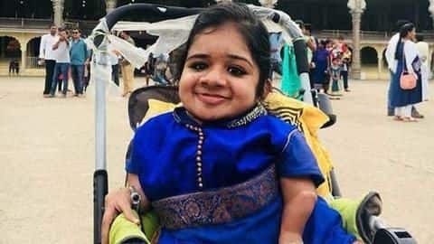 Kerala woman appears for UPSC exam with oxygen cylinder Kerala woman appears for UPSC exam with oxygen cylinder