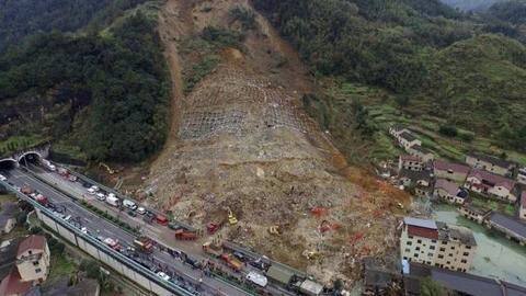 Landslide in Arunachal Pradesh: More than 14 people dead Landslide in Arunachal Pradesh: More than 14 people dead
