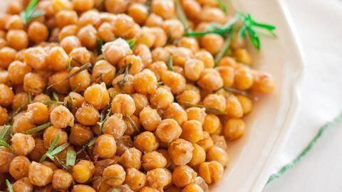 Eggs and Chickpeas Eggs and Chickpeas