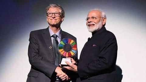 Narendra Modi receives Global Goalkeeper Award for Swachh Bharat campaign Narendra Modi receives Global Goalkeeper Award for Swachh Bharat campaign