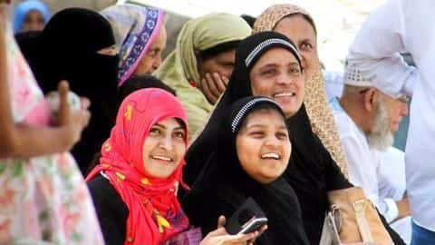Saudi Arabia to allow women to visit sporting stadiums Saudi Arabia to allow women to visit sporting stadiums