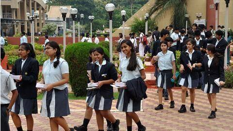 CBSE declares NEET 2017 Results, available on official website CBSE declares NEET 2017 Results, available on official website