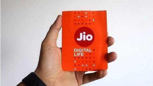 Jio to disrupt telecom with Rs 500 phone