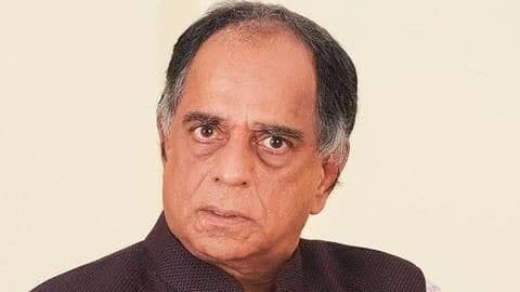 Pahlaj Nihalani sacked as CBFC Chief, Prasoon Joshi replaces him Pahlaj Nihalani sacked as CBFC Chief, Prasoon Joshi replaces him