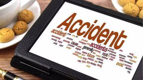 Delhi- Two students killed, five injured as car flies-off bridge Delhi- Two students killed, five injured as car flies-off bridge