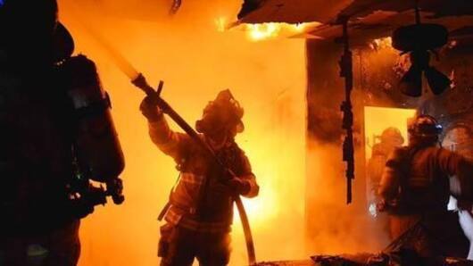 Kolkata's Golden Parkk Hotel fire