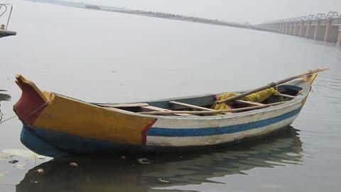 4 abandoned Pak boats recovered off Sir Creek 4 abandoned Pak boats recovered off Sir Creek