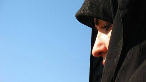 Muslim women shouldn't watch football, says new fatwa Muslim women shouldn't watch football, says new fatwa