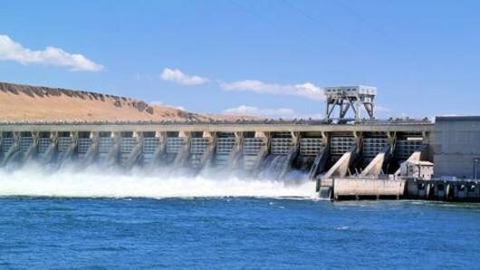 Cracks in America's tallest dam
