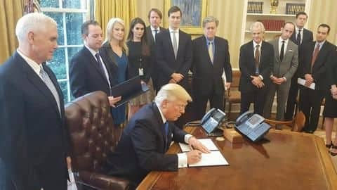Trump orders revival of controversial Dakota Access and Keystone pipelines Trump orders revival of controversial Dakota Access and Keystone pipelines