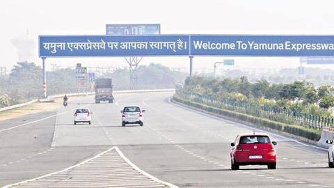 Yamuna-Expressway: Three AIIMS doctors on birthday trip died in accident Yamuna-Expressway: Three AIIMS doctors on birthday trip died in accident