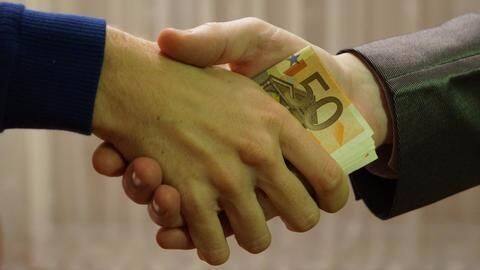 Survey: 43% Indians paid bribes in the last one year Survey: 43% Indians paid bribes in the last one year