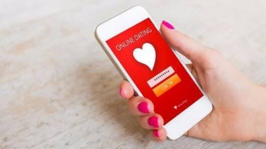 Gay women in China lose dating app