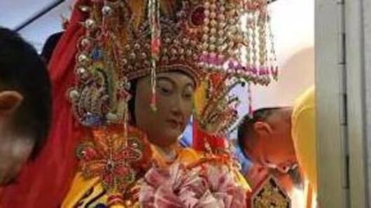 Chinese deities take a flight to Malaysia