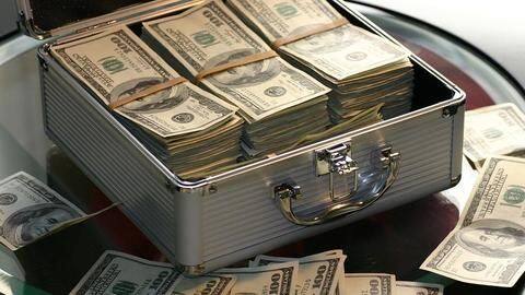 Brothers also accused of "diversion, siphoning and digression of assets" Brothers also accused of "diversion, siphoning and digression of assets"