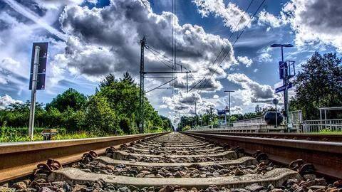 Major tragedy averted in Lucknow as railway tracks found sabotaged Major tragedy averted in Lucknow as railway tracks found sabotaged