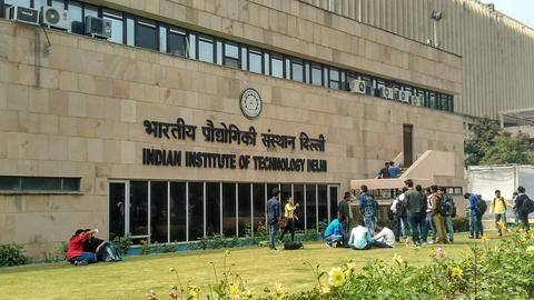 Schedule for JEE 2018 is out, Aadhaar to be mandatory Schedule for JEE 2018 is out, Aadhaar to be mandatory